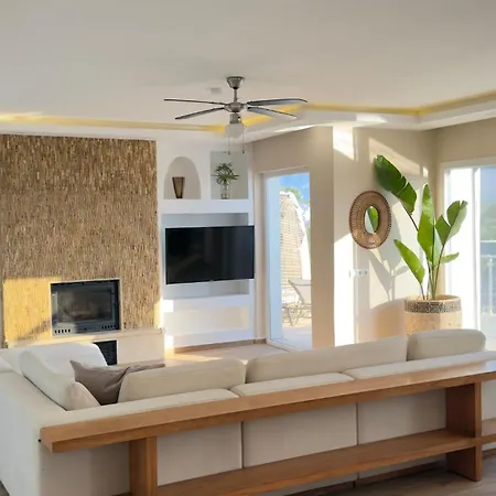 ヴィラ Mit Panorama-meerblick 20m Privatpool