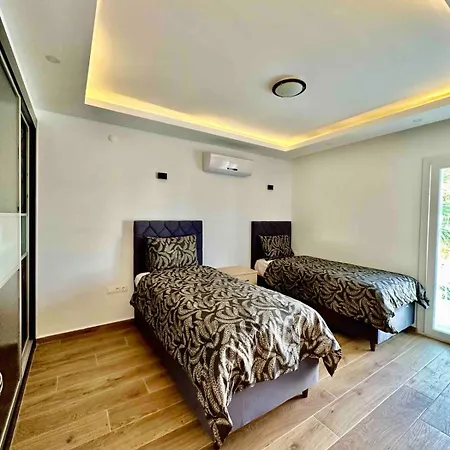 Mit Panorama-meerblick 20m Privatpool Kusadasi