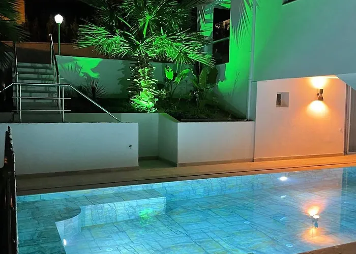 Mit Panorama-meerblick 20m Privatpool