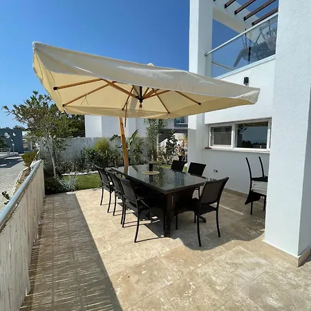 Mit Panorama-meerblick 20m Privatpool *