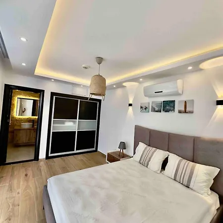 Vilă Mit Panorama-meerblick 20m Privatpool Kusadası