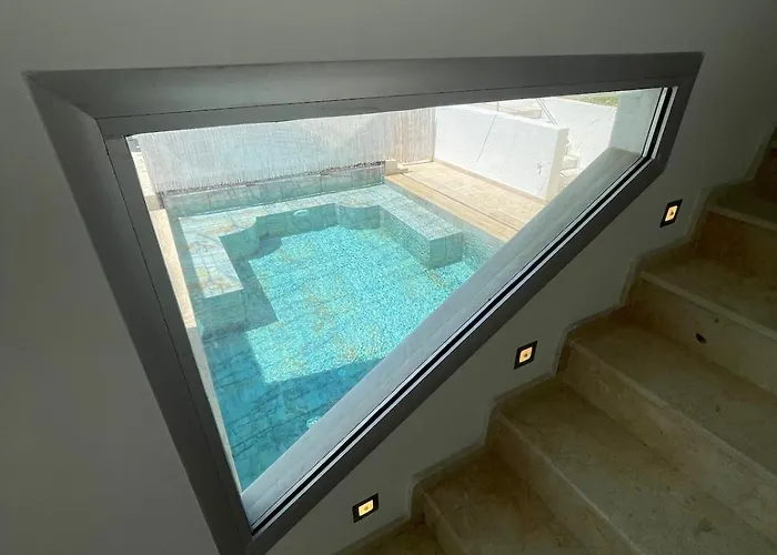 Mit Panorama-meerblick 20m Privatpool