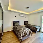 Mit Panorama-meerblick 20m Privatpool Kusadasi