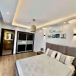 Villa Mit Panorama-meerblick 20m Privatpool Kusadasi