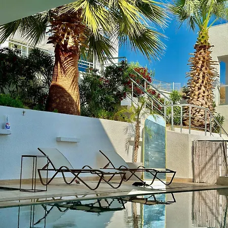 Villa Mit Panorama-meerblick 20m Privatpool Kuşadası