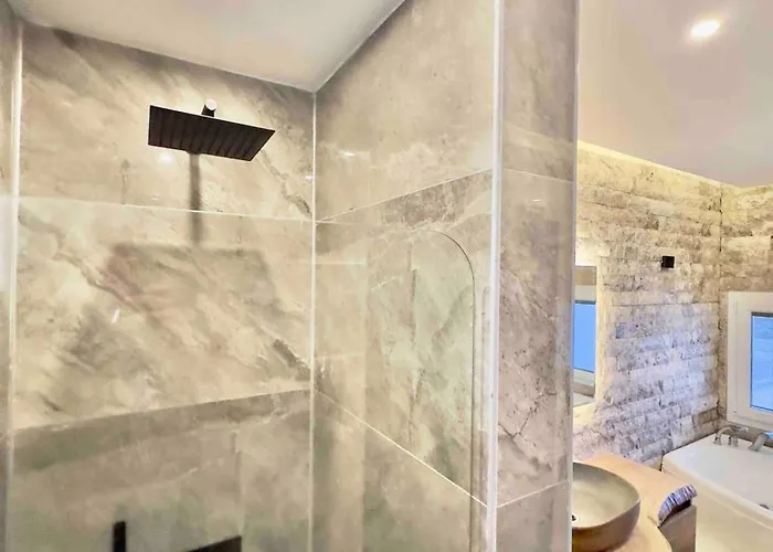 Mit Panorama-meerblick 20m Privatpool Villa